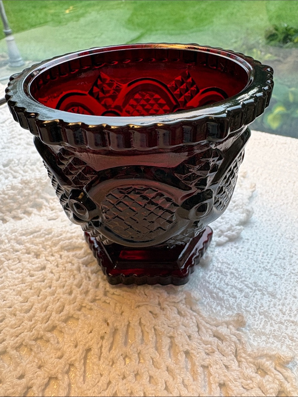 Avon 1876 Cape Cod rub red glass sugar bowl
